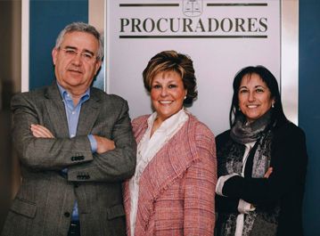 Montserrat Miró Procuradora procuradores en oficina